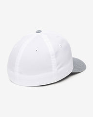 TravisMathew | Test The Waters Fitted Hat - White