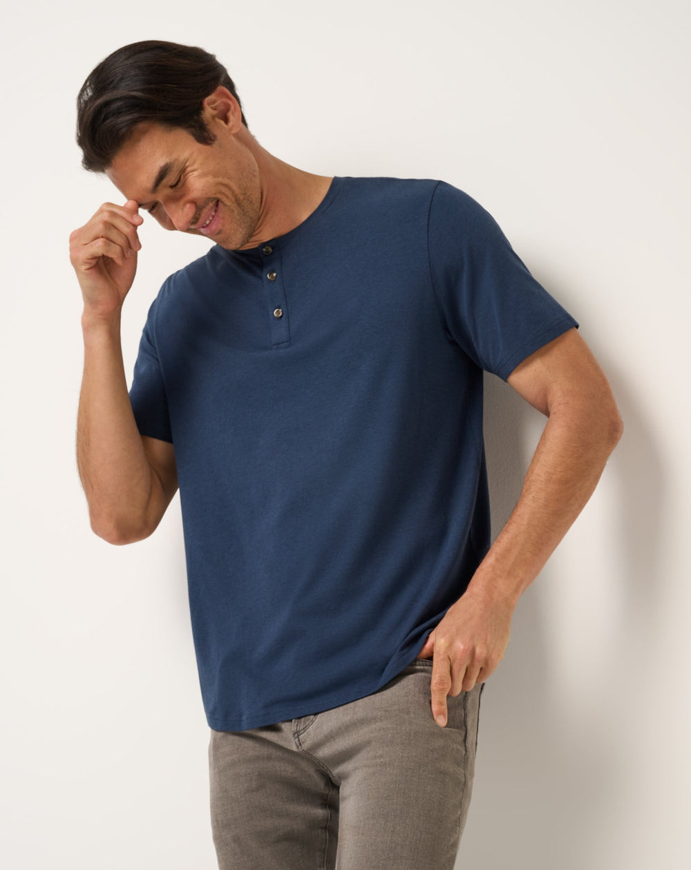TravisMathew | Cloud Henley Tee - Total Eclipse