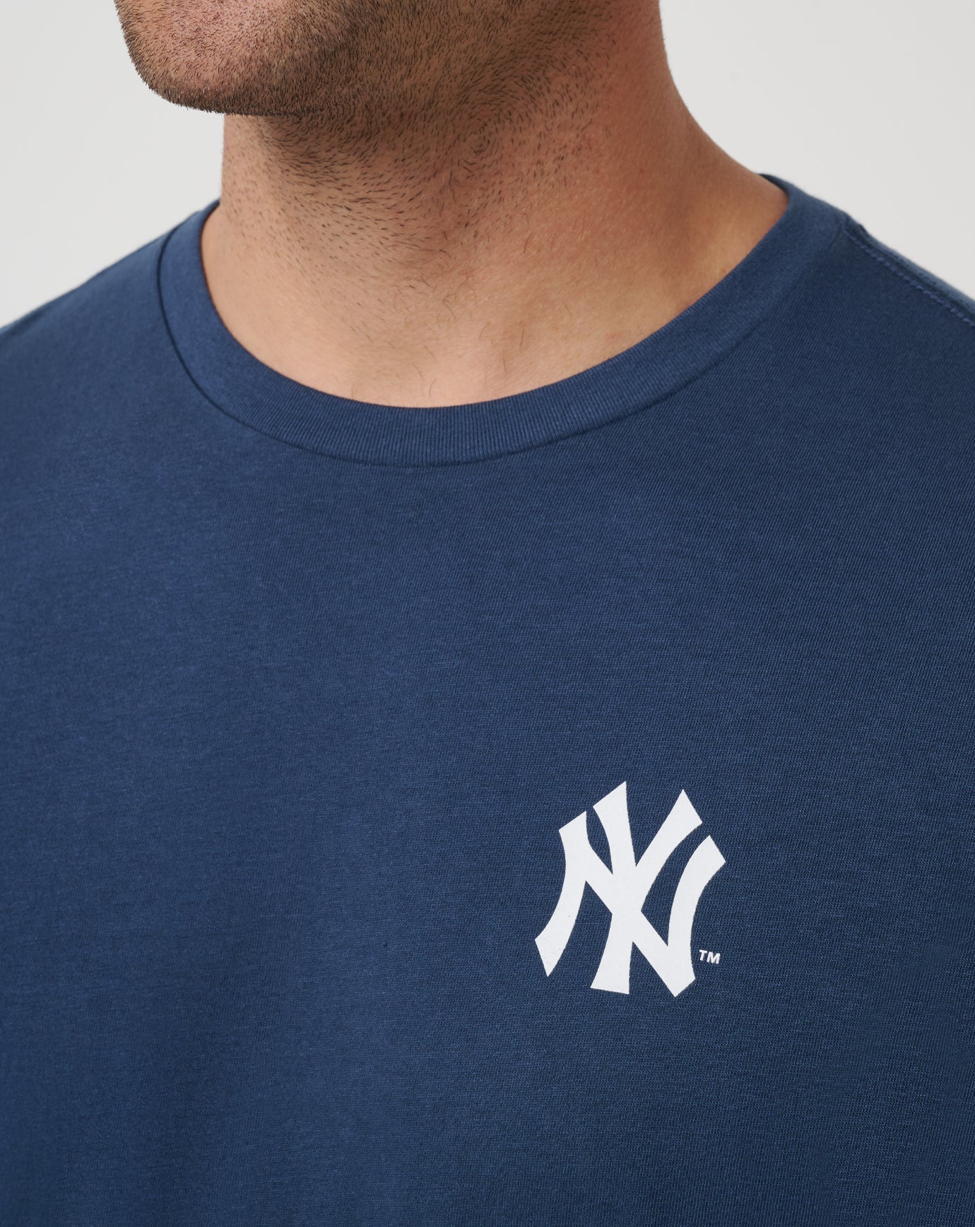 TravisMathew | New York Yankees Friendly Rivalry Tee - Navy