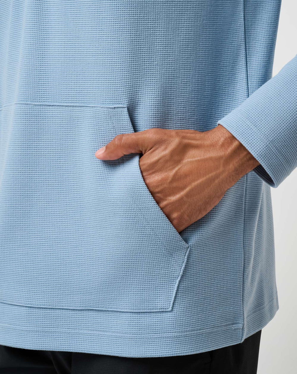 TravisMathew | Performance Waffle Quarter Zip - Dusty Blue