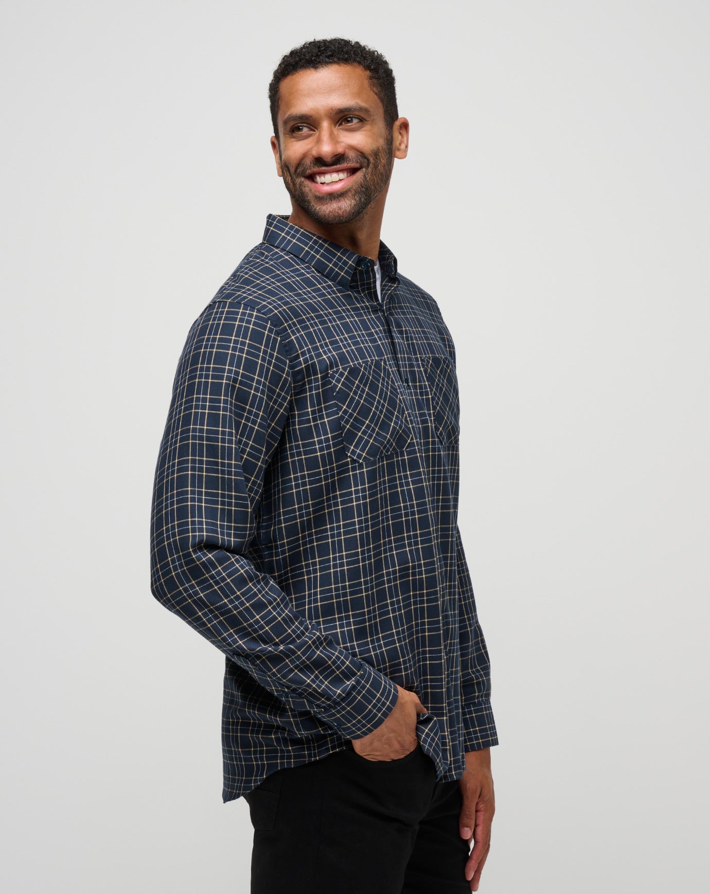TravisMathew | Cloud Flannel Plaid Button-Up - Total Eclipse/Apricot