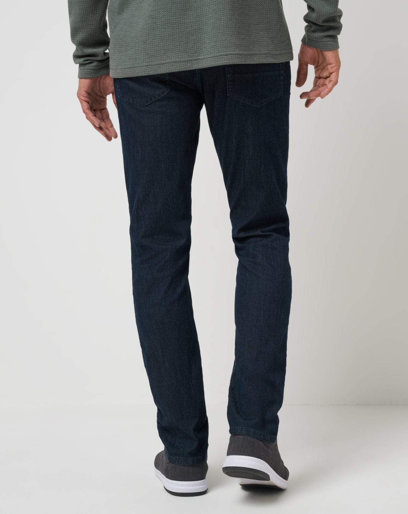 TravisMathew | Legacy Featherweight Jeans - Dark Denim