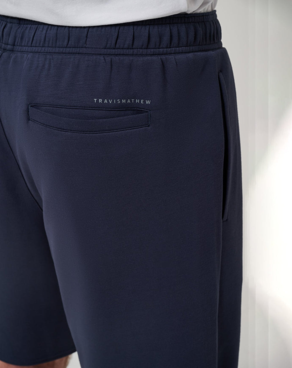 TravisMathew | Fibercloud Short 8In - Total Eclipse