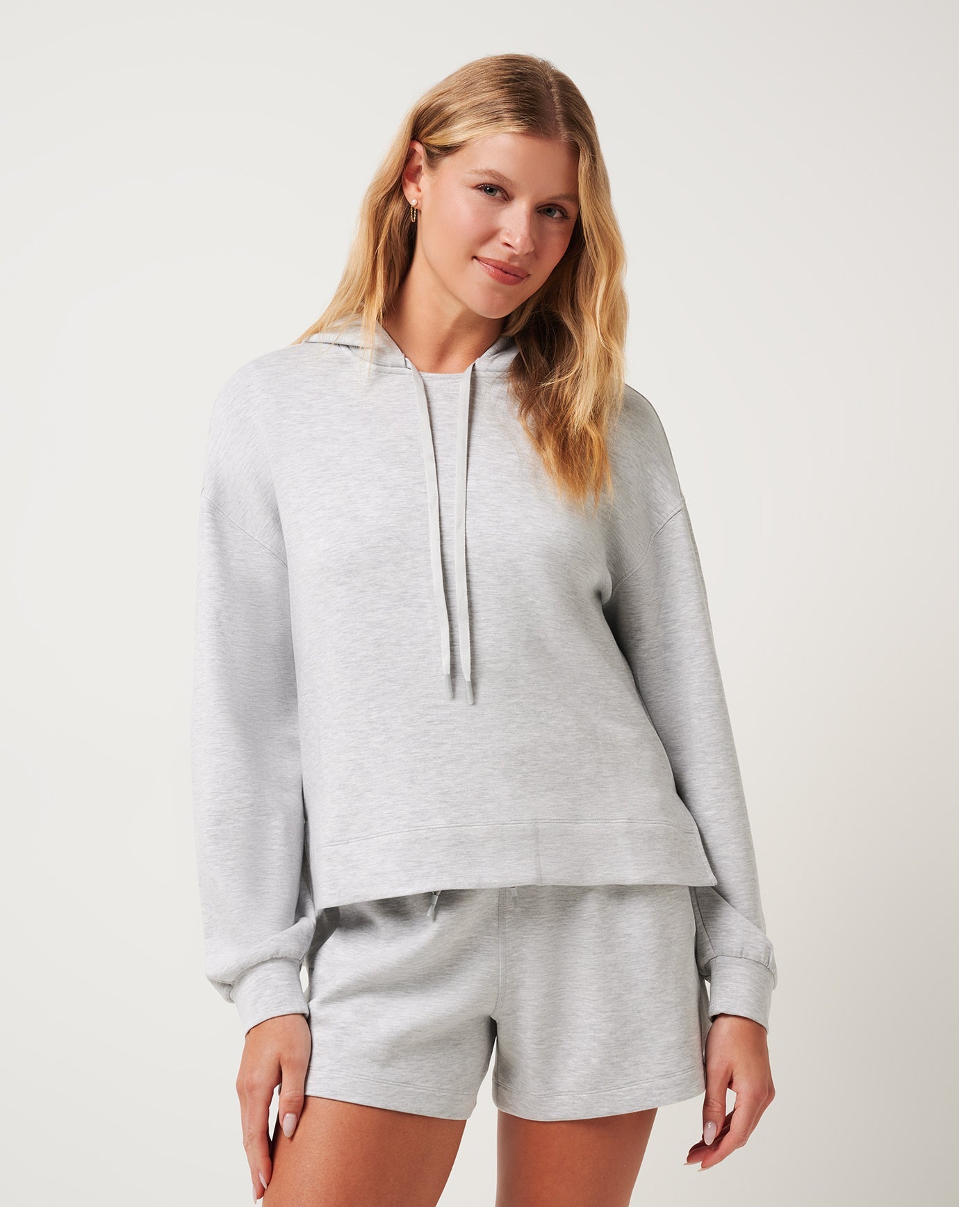 TravisMathew | Skyloft Soft Hoodie - Heather Light Grey
