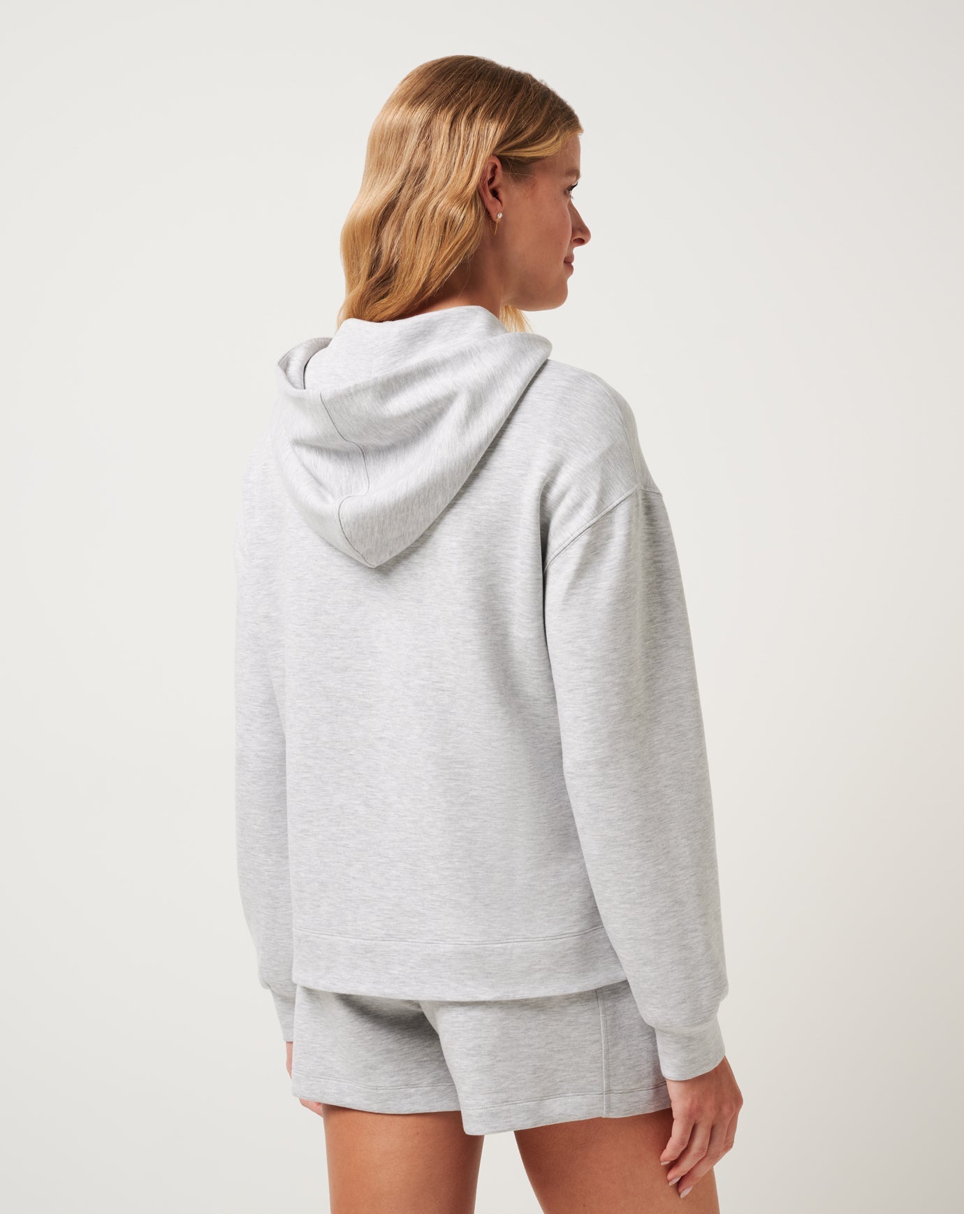 TravisMathew | Skyloft Soft Hoodie - Heather Light Grey