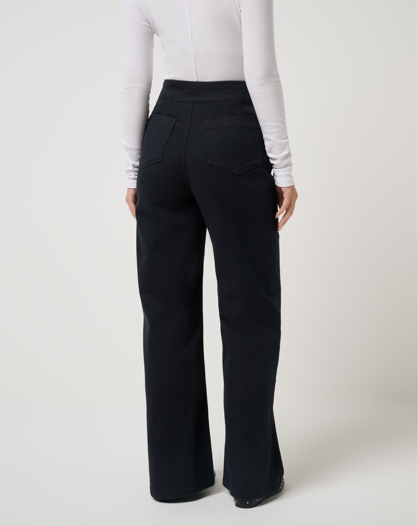 TravisMathew | Everyday Long Pant - Black