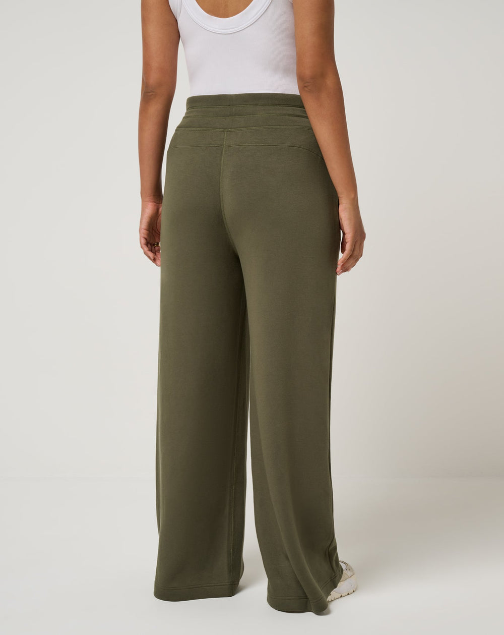 TravisMathew | Skyloft Soft Wide Leg Pant - Grape Leaf