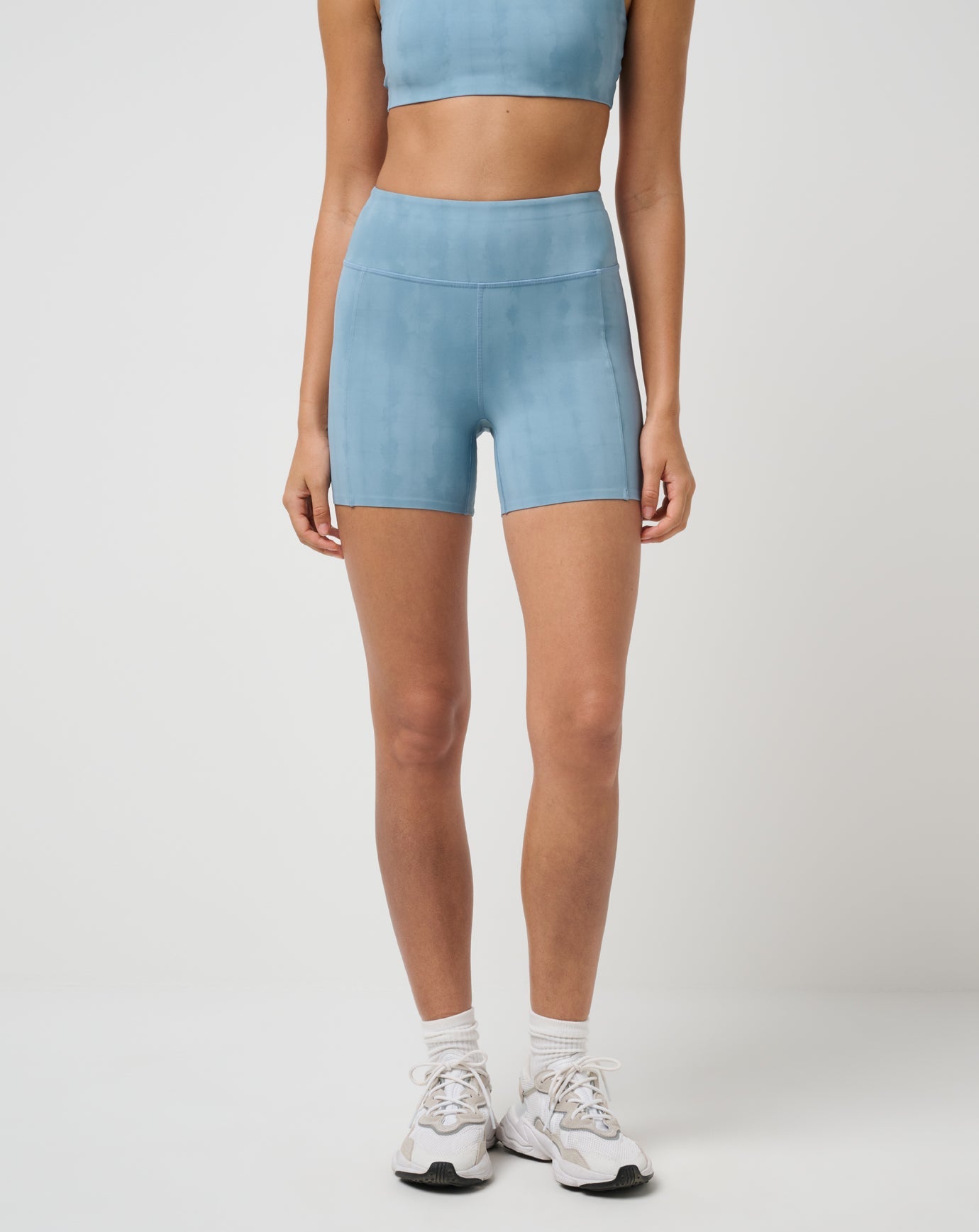 TravisMathew | Moveknit Bonded Short - Smoke Blue Multi