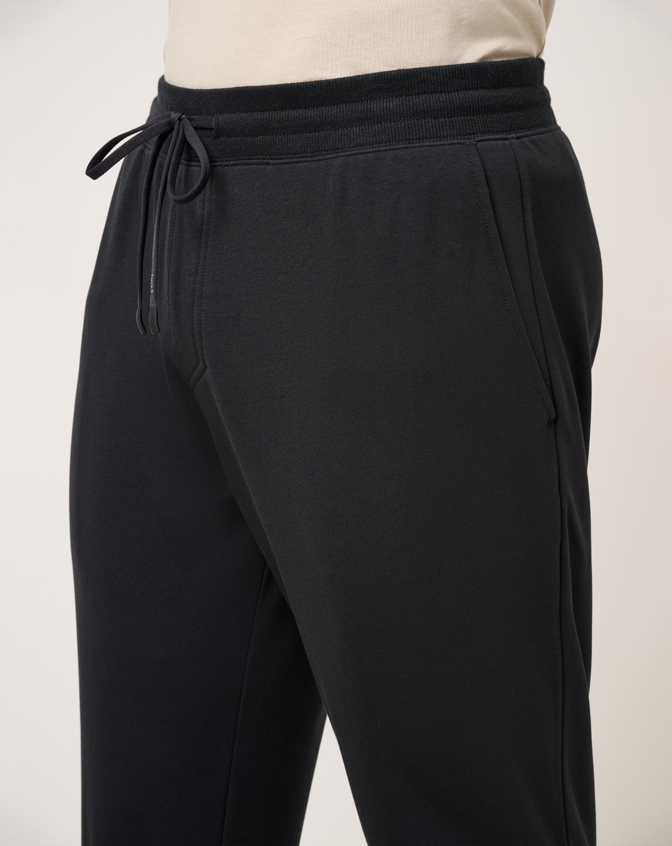 TravisMathew | Shot Maker Cloud Pant - Black